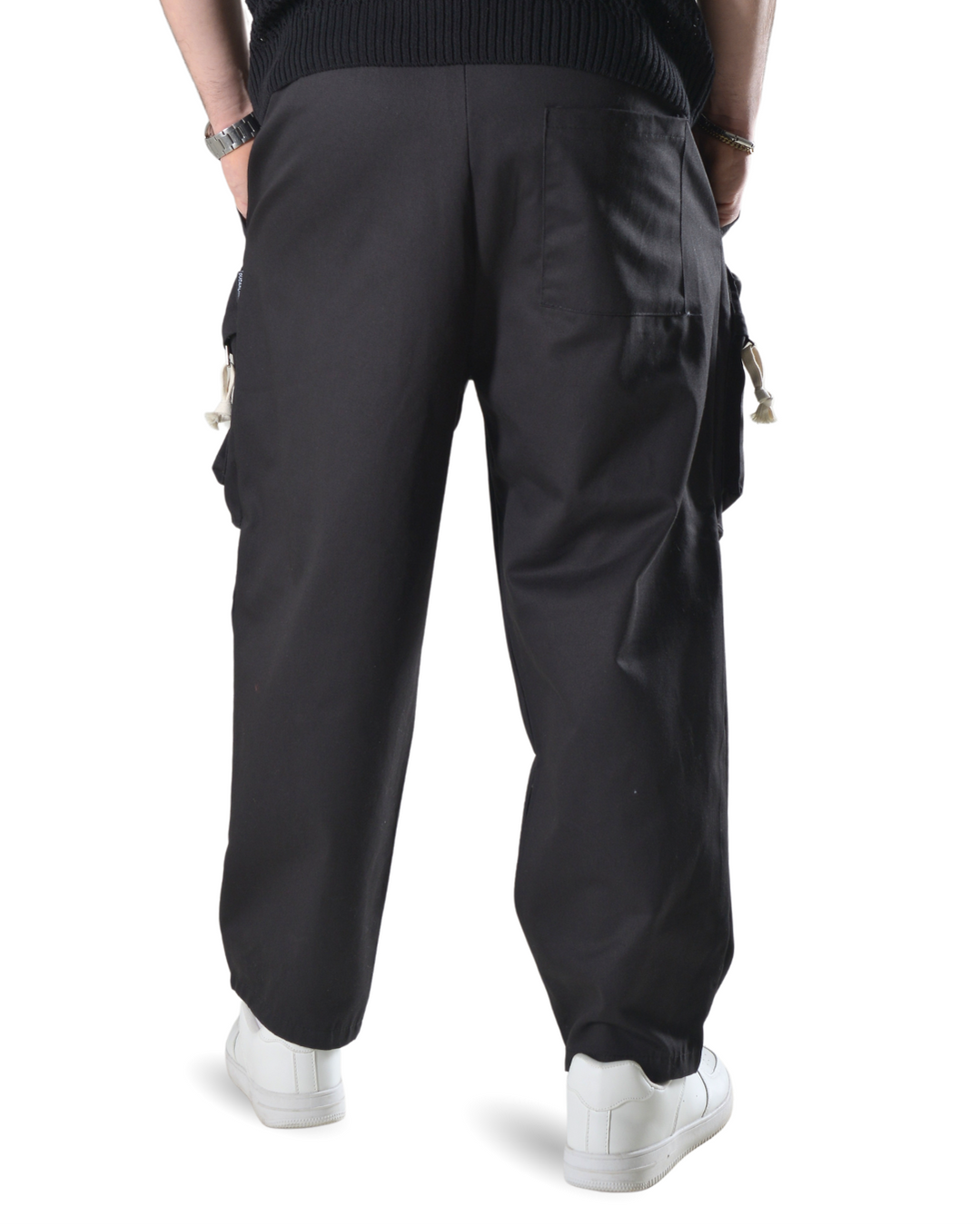 Pantalaccio oversize con tasconi frontali art 017203 nero