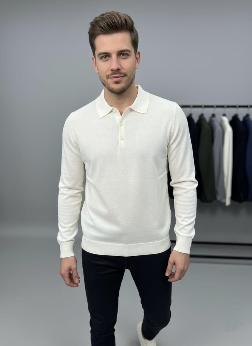 Maglia modello polo bianca