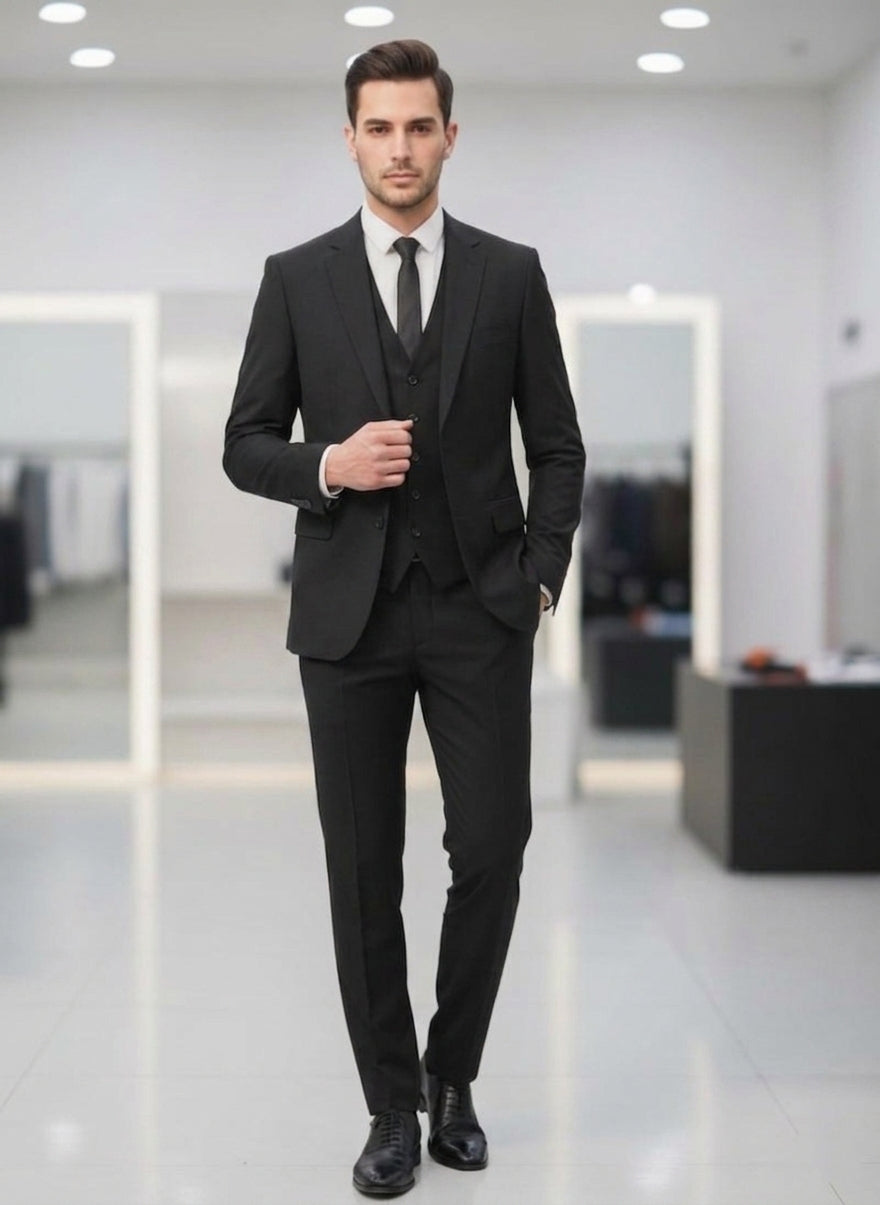 Abito completo giacca e pantalone nero regular con gilet abbinato