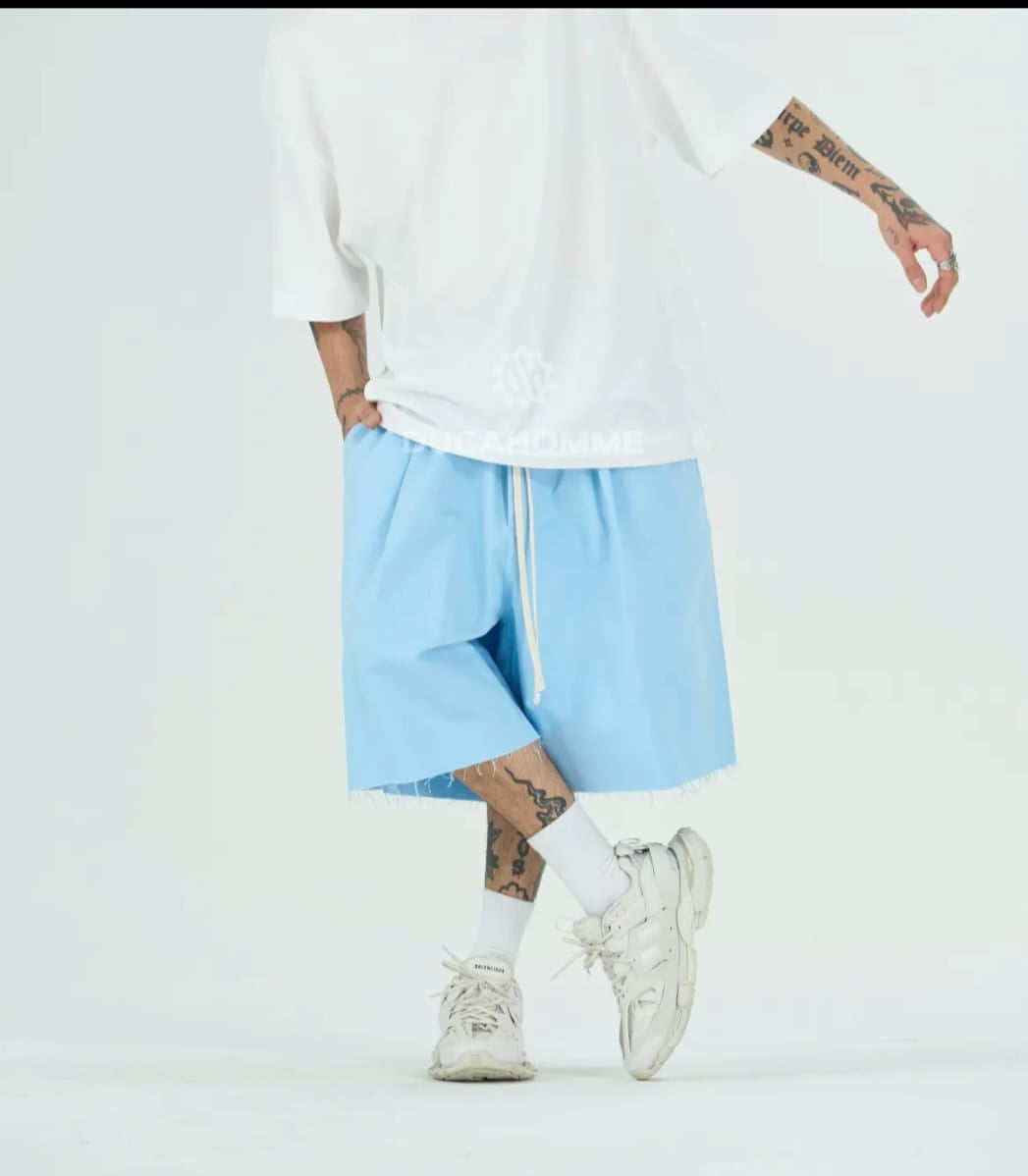Pantaloncino taglio vivo art.828221 oversize celeste Duca Homme