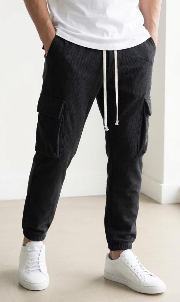 Pantalaccio cargo vellutato a costine nero