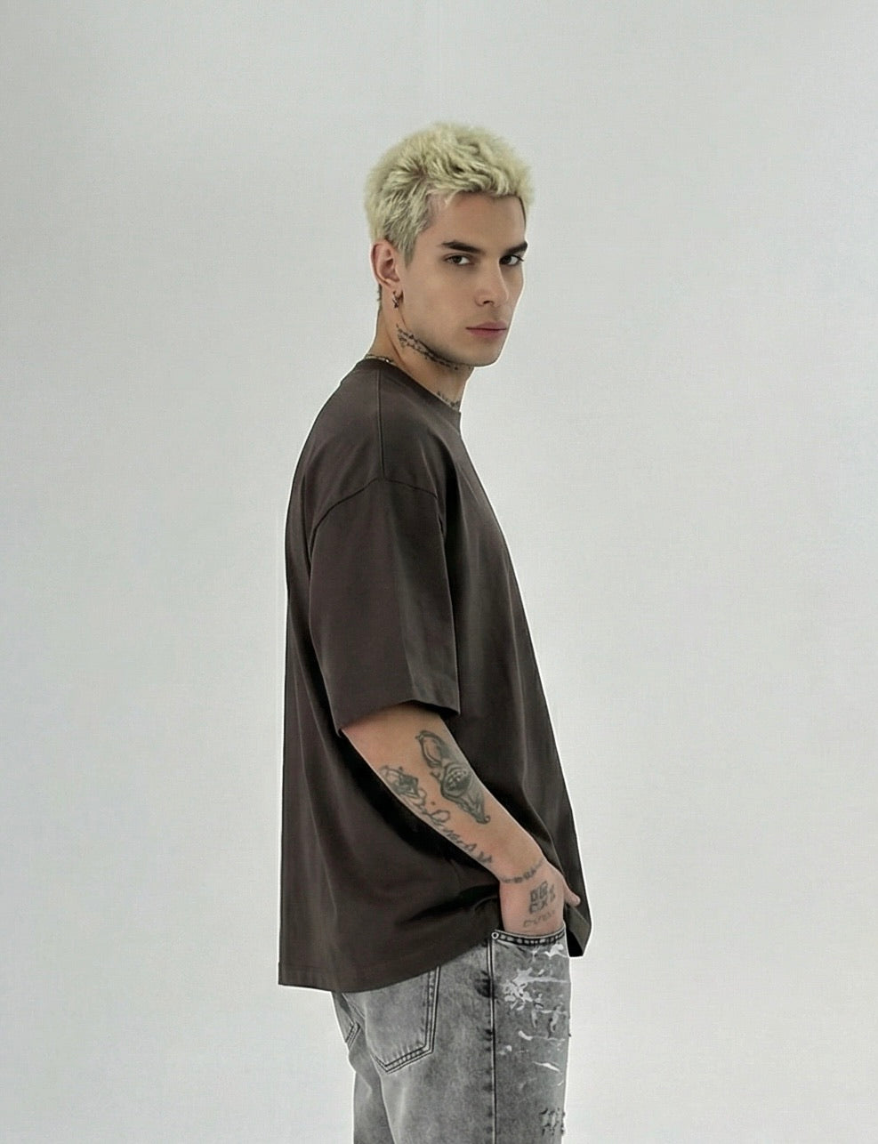T-shirt girocollo art.814901 oversize marrone Duca Homme