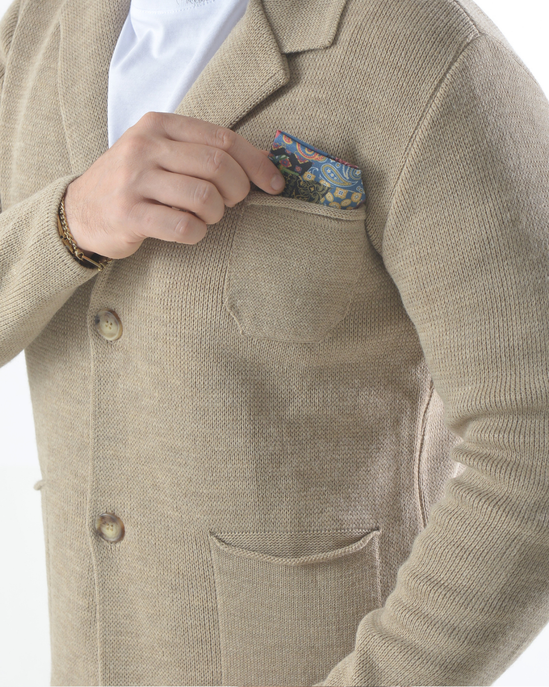 Cardigan taglio giacca con pochette art 2024 beige