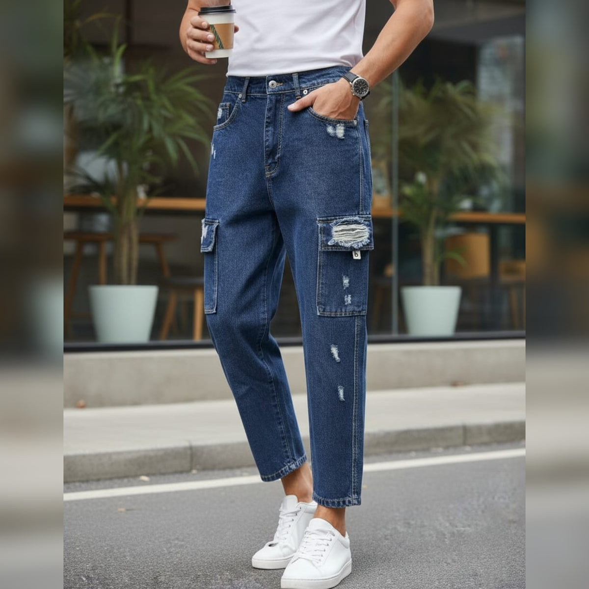 Jeans cargo con dettagli strappati GA2506