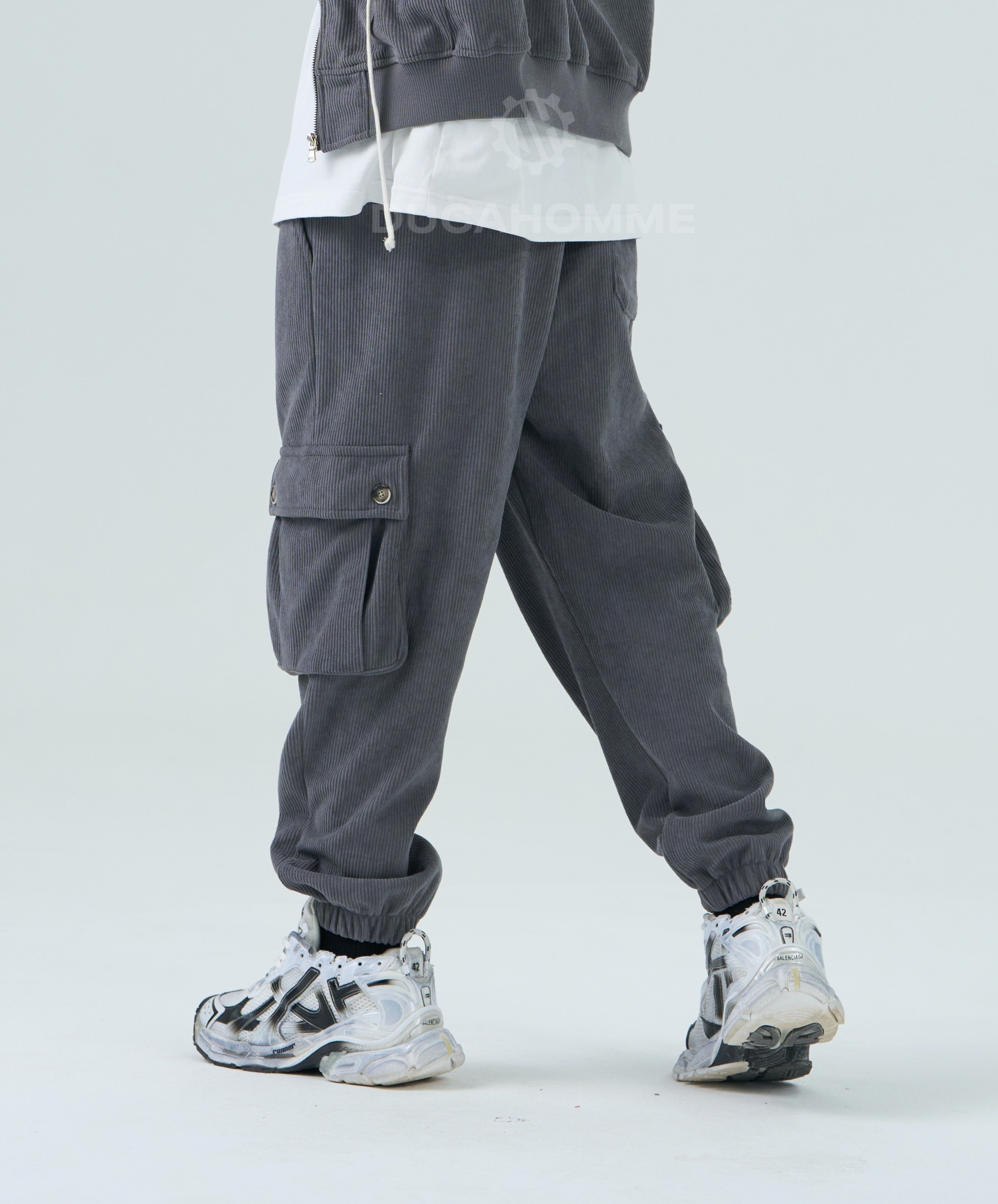 Pantaloni invernali in velluto grigi